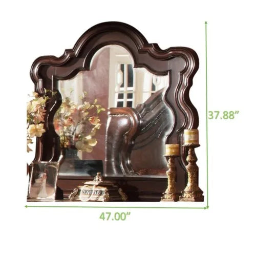 Traditional style King 5pc Bedroom set made with wood in Dark Walnut