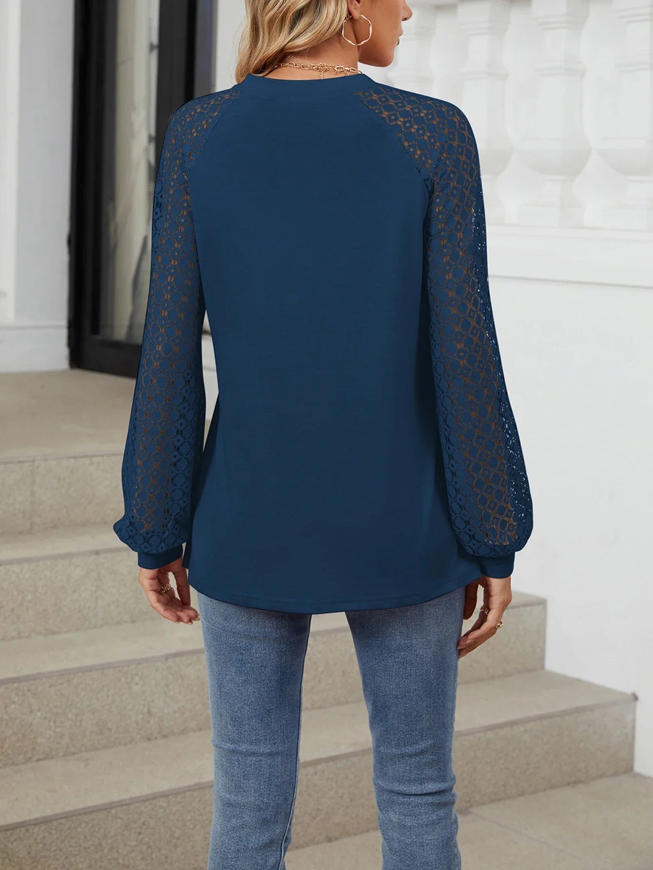 Womens Tee Autumn Lantern Sleeve Lace Spliced Design Top Round Neck Long-Sleeved T-Shirt Style Pullover