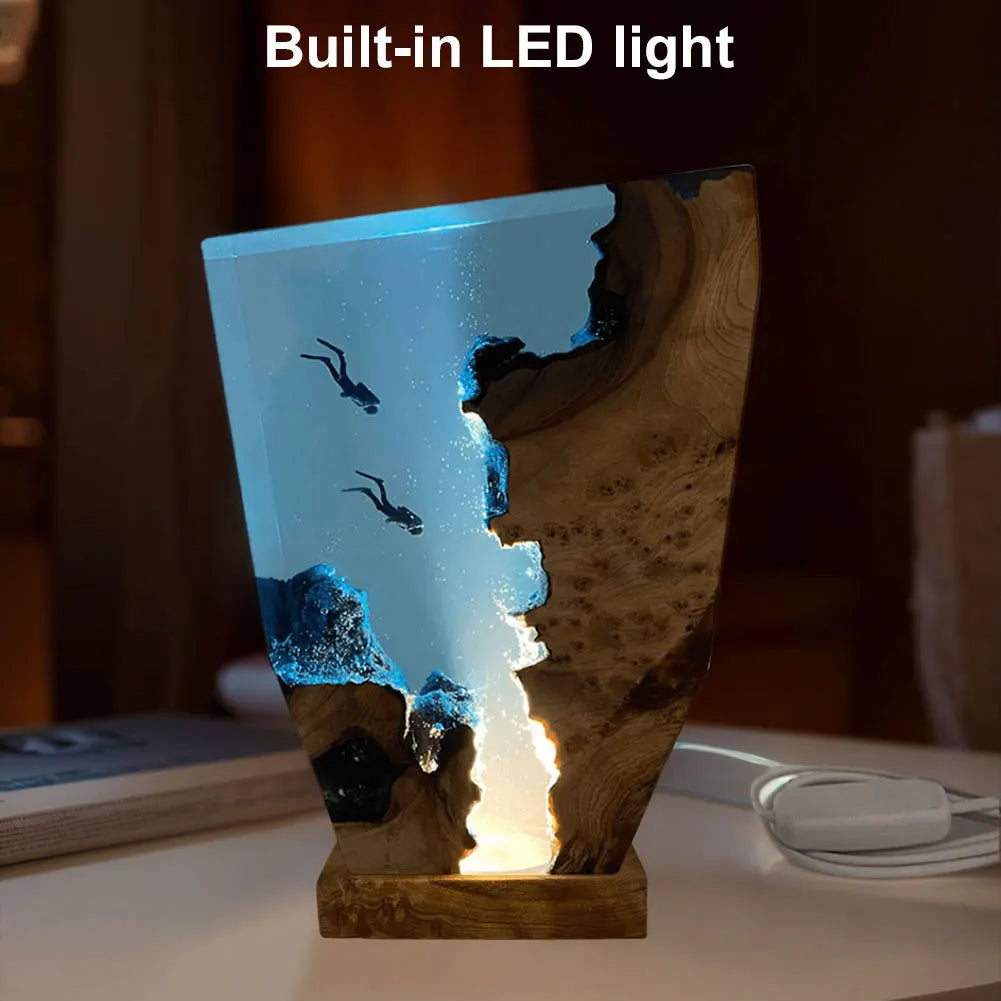 Seabed World Organism Resin Table Light USB Charging Deep Sea Diver Night Lamp for Bedroom and Office Desk Decoration