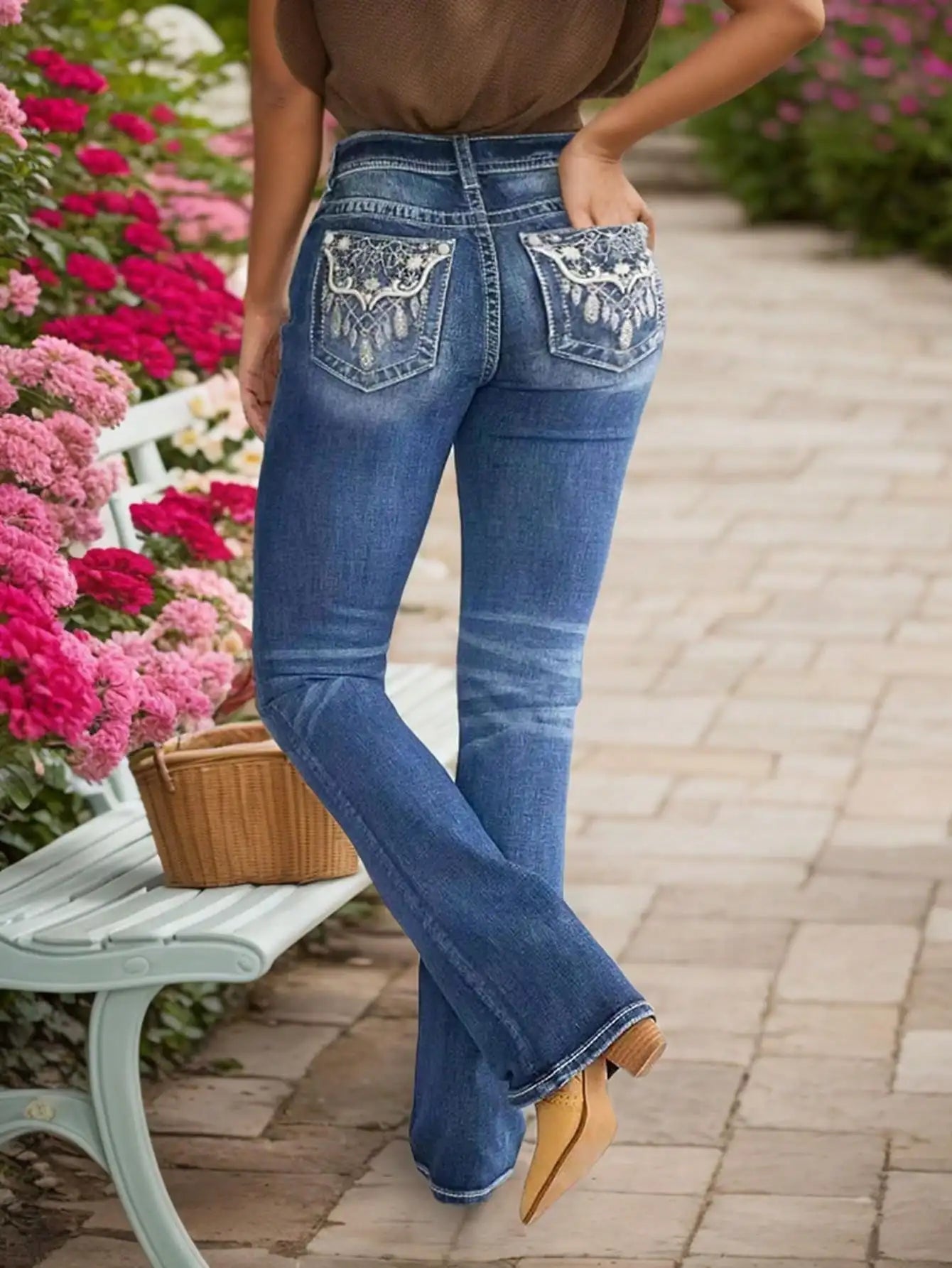 Women's Embroidered Flare Jeans - Stylish High-Waisted Denim with Unique Stitching Detail