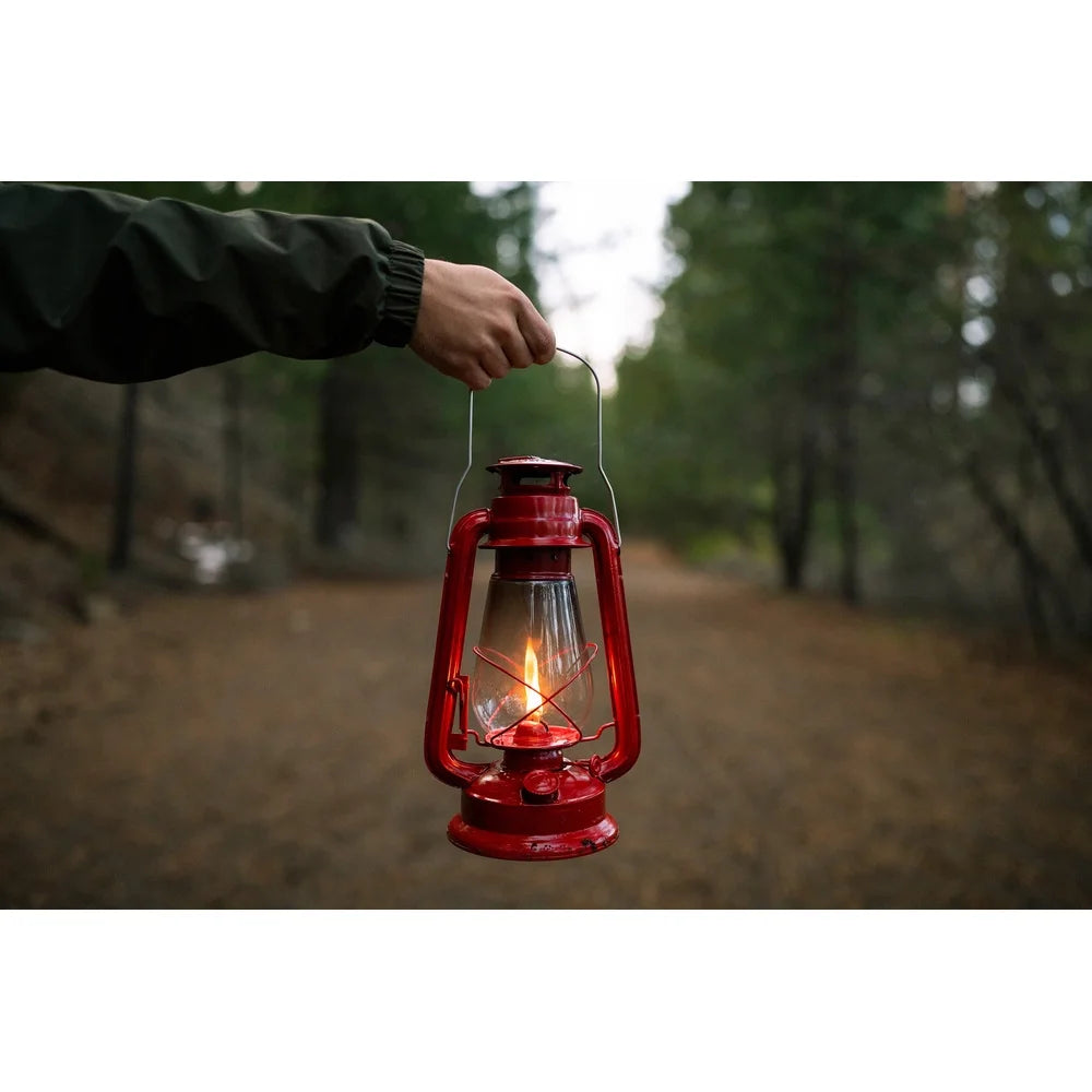 12 Inch Red Hurricane Lantern Kerosene Camping Lamp Adjustable Wick Durable Metal Glass Globe Outdoor Lighting 150 Lumens
